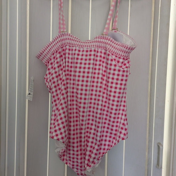 Lands' End Pink Checkered Women's One Piece Swimsuit Sz 22 - Picture 3 of 9